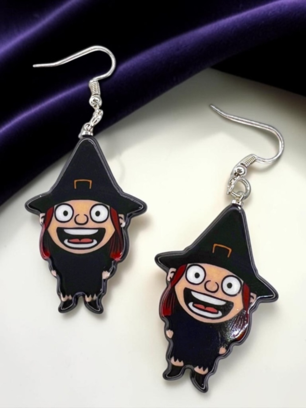 NWT Halloween Cartoon Witch Acrylic Dangle Statement Earrings